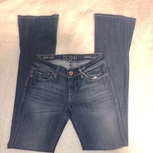 NWOT DL 1961 CINDY SLIM BOOT MELROSE JEANS SIZE 24 NATURAL INDIGO